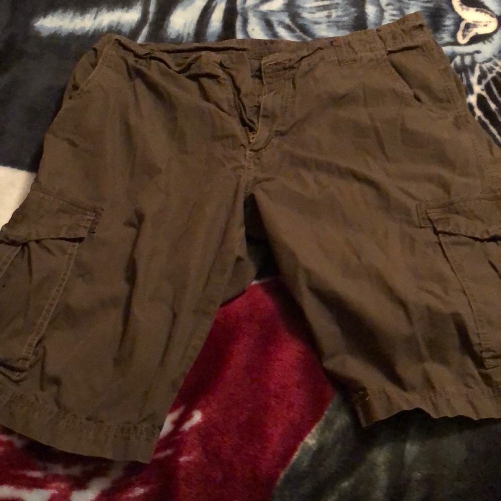 Calvin Klein cargo shorts size 34